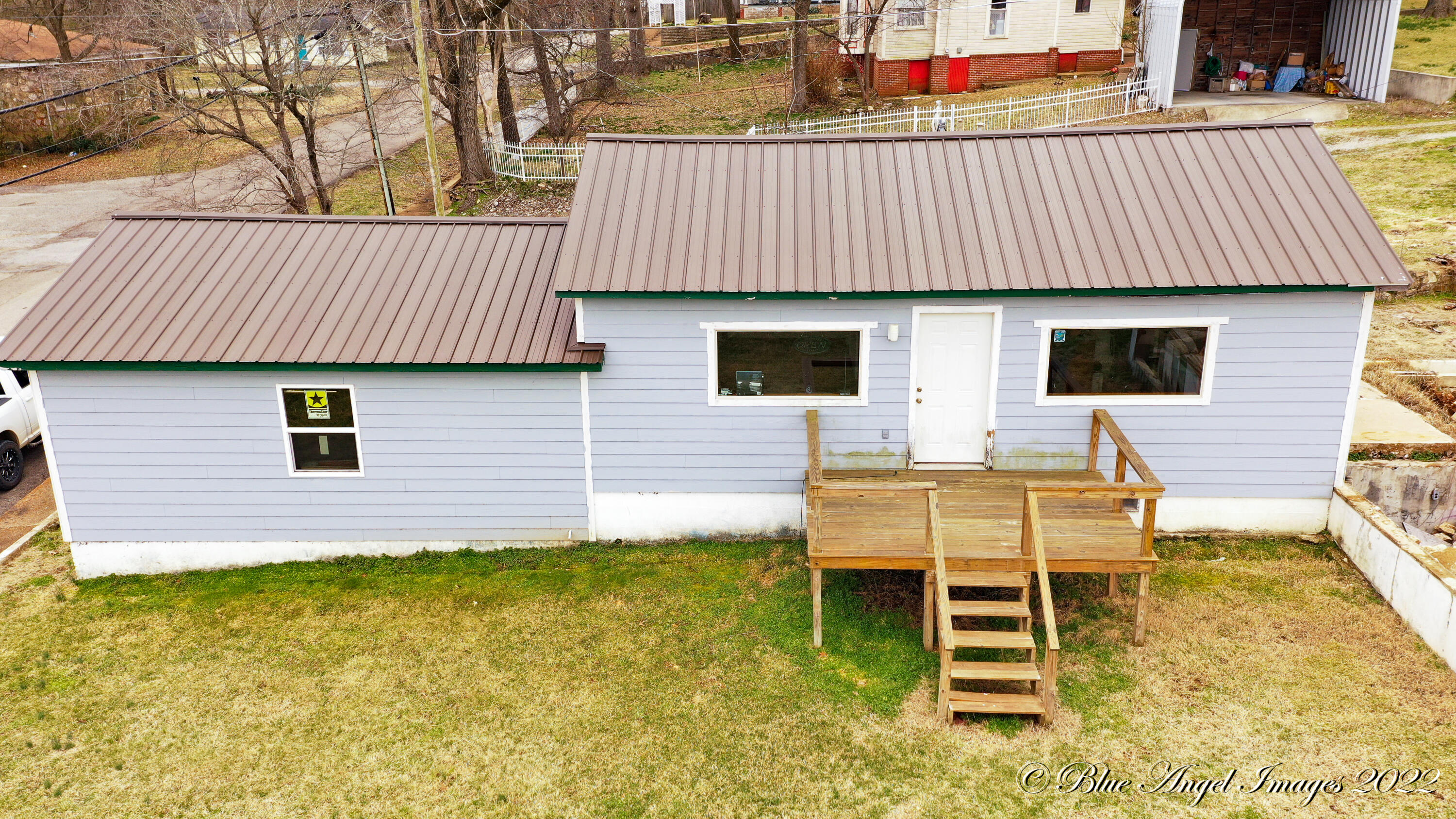 420 Main Street Mammoth Spring, AR 72554 - Photo 1 of 1 Looking South B