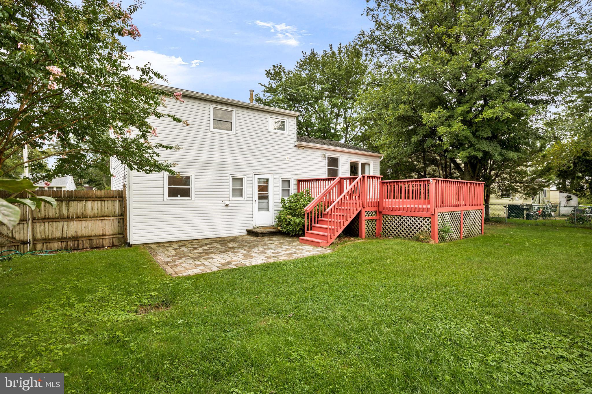 20 Coleman Road Berlin, NJ 08009 - Photo 24 of 28 Large Yard is completely fenced in