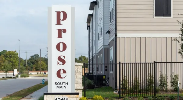 $1,489 | 12111 South Main Street, Unit 4103, Houston, TX 77035