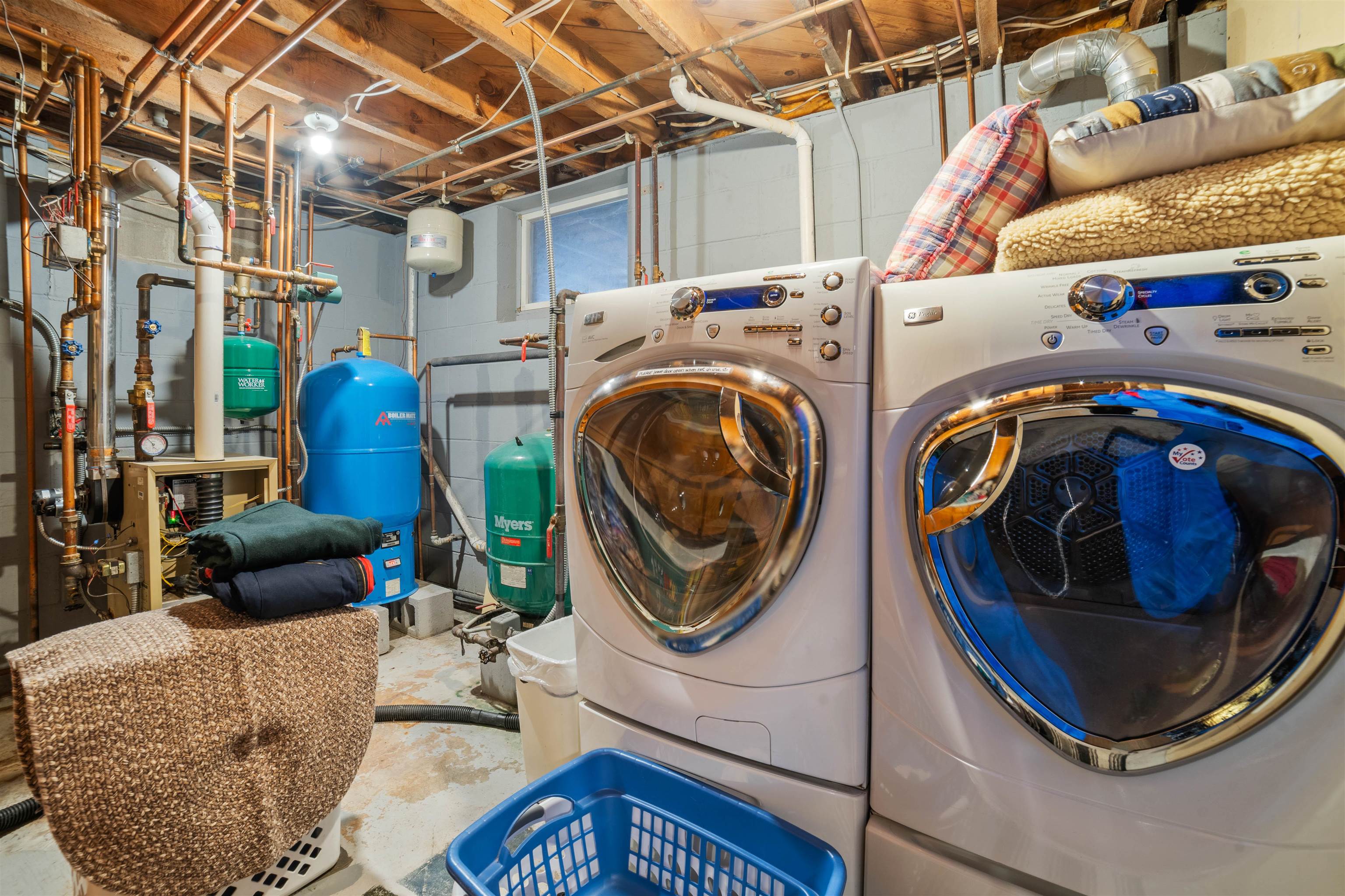 6866 County Rd Uu South Range, WI 54874 - Photo 26 of 47 Laundry