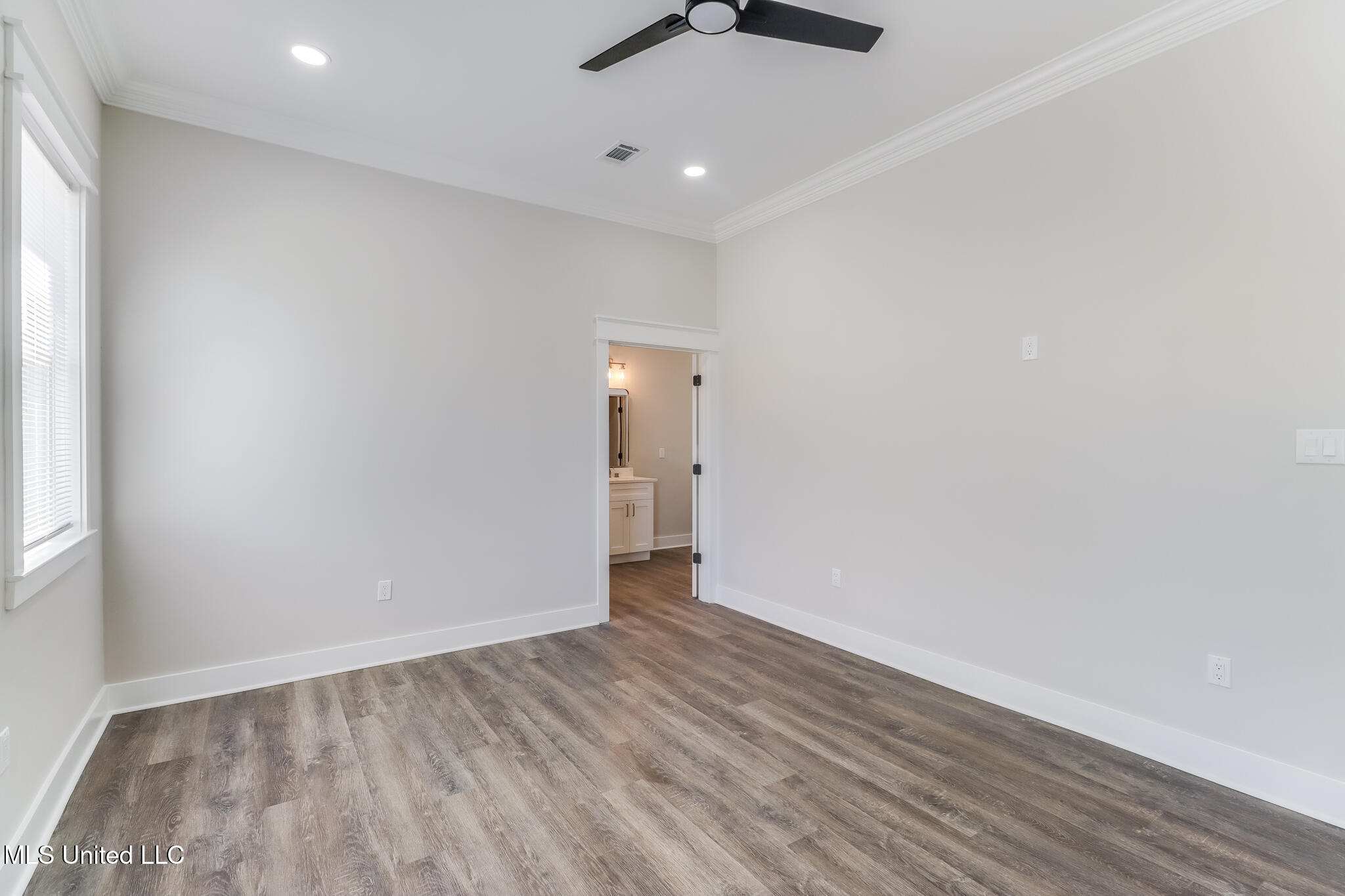 2397 33rd Street Gulfport, MS 39501 - Photo 17 of 22 Photo Nov 12 2025, 11 16 18 AM