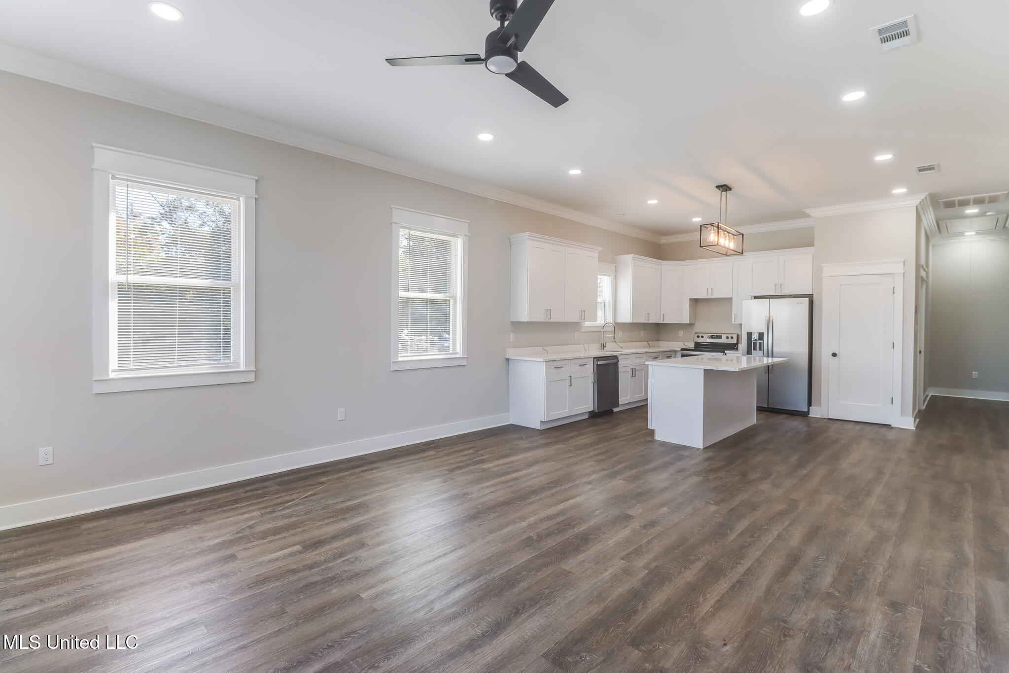 2397 33rd Street Gulfport, MS 39501 - Photo 2 of 22 Photo Nov 12 2025, 11 07 39 AM (1)