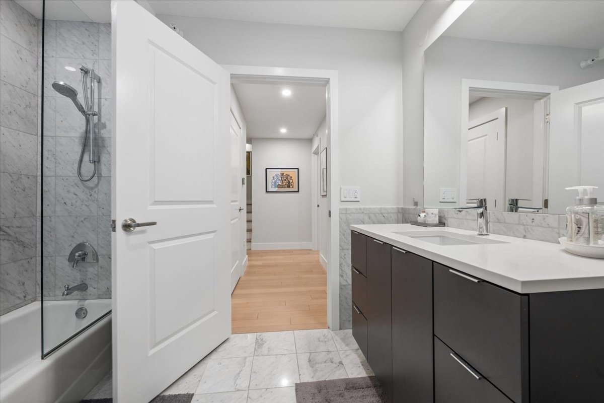 55 East Erie Street, Unit SHD Chicago, IL 60611 - Photo 28 of 43