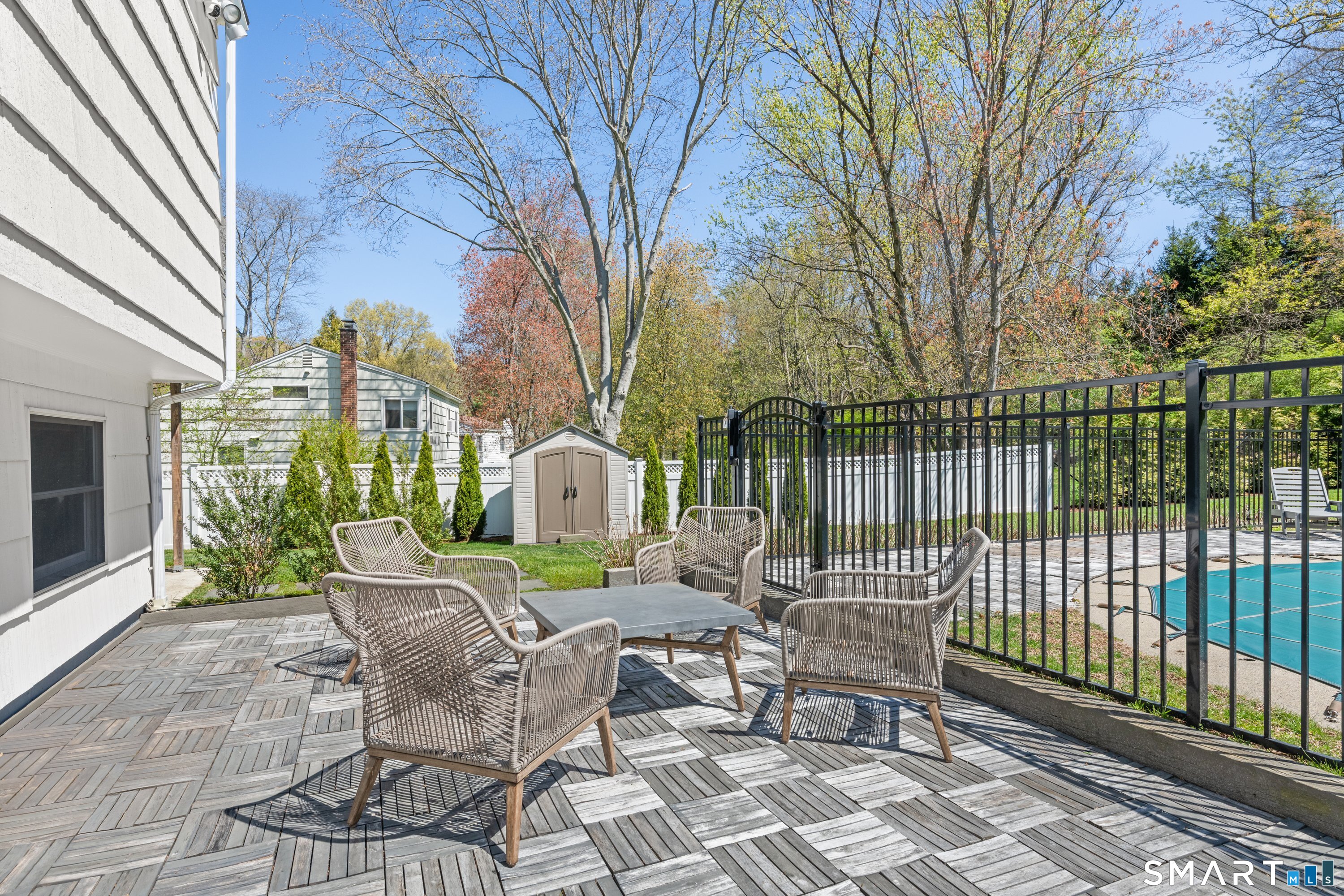 11 Guyer Road Westport, CT 06880 - Photo 5 of 38
