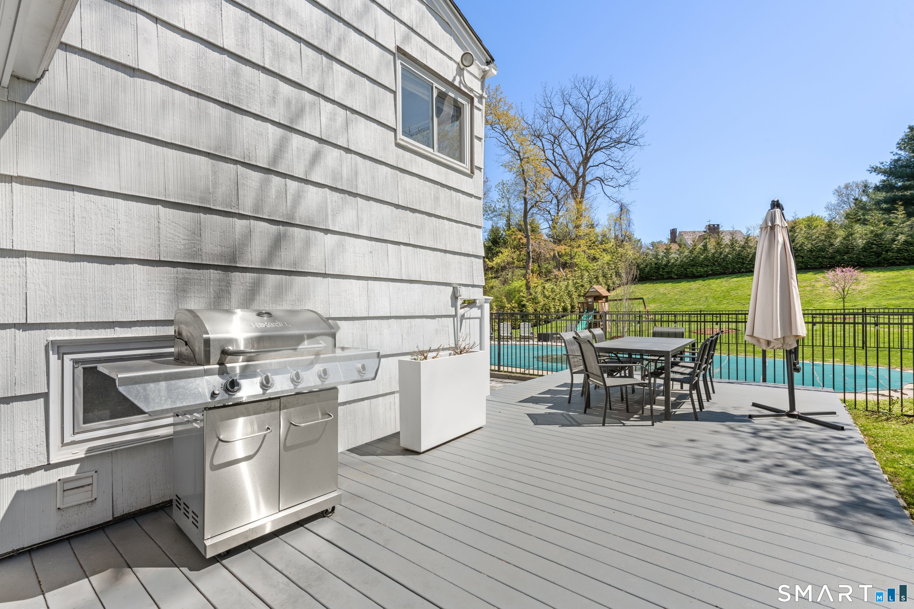 11 Guyer Road Westport, CT 06880 - Photo 6 of 38