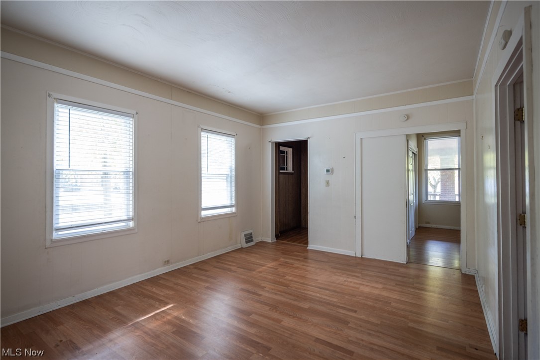 3661 Bosworth Road Cleveland, OH 44111 - Photo 13 of 27 Gallery Image 13