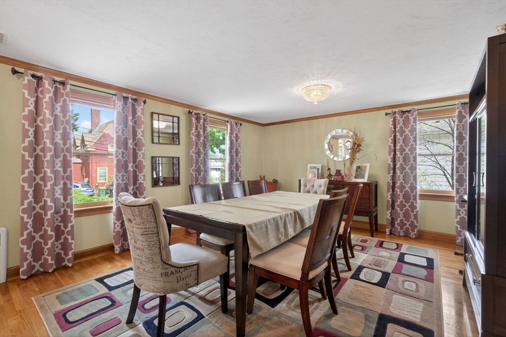 8 Hawthorne Street Watertown, MA 02472 - Photo 11 of 37
