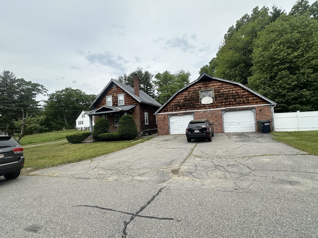 11 Alpha Road Holden, MA 01520 - Photo 2 of 29