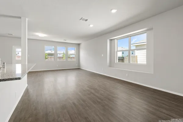 $2,500 | 2434 Dry Moss Way, San Antonio, TX 78224