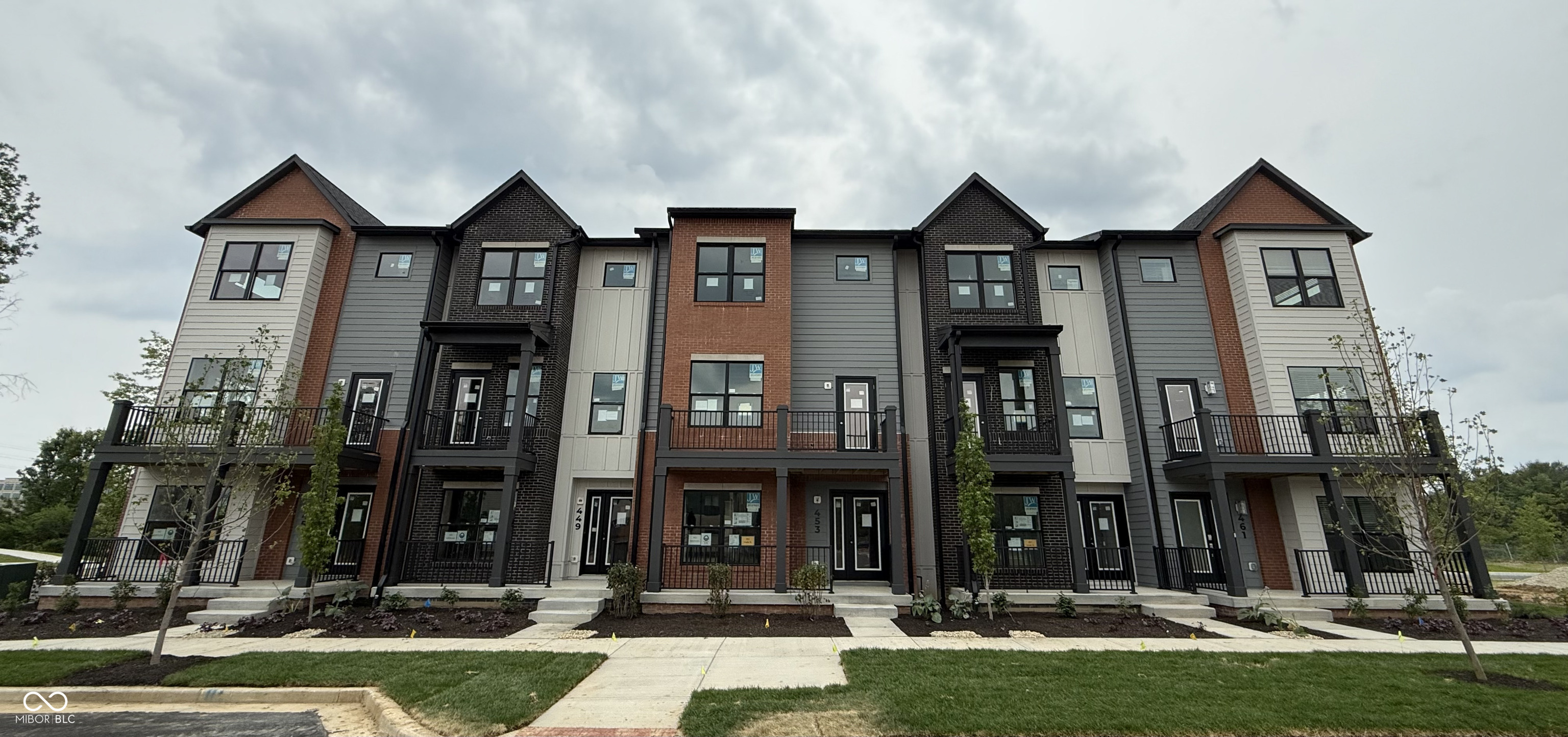 449 Shade Street Carmel, IN 46290 - Photo 1 of 20