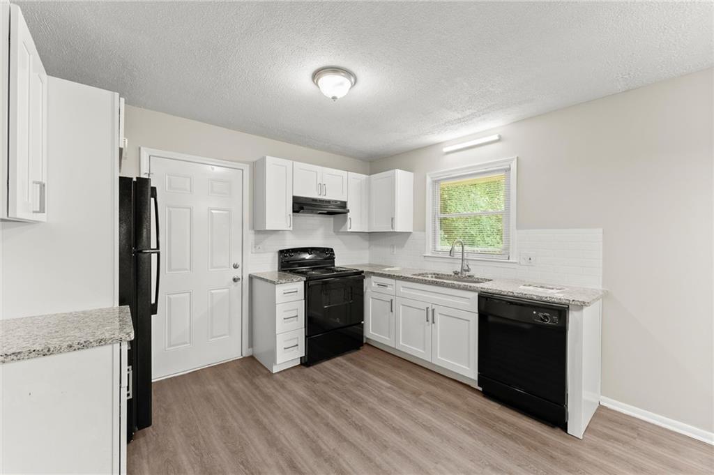 1968 Copperfield Circle Decatur, GA 30035 - Photo 5 of 20