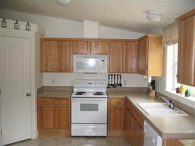 32108 North Division Road Deer Park, WA 99006 - Photo 2 of 9 Gallery Image 2