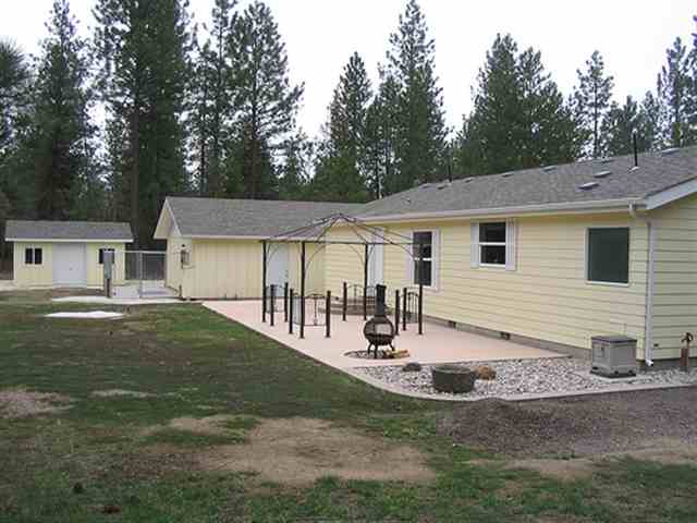 32108 North Division Road Deer Park, WA 99006 - Photo 6 of 9 Gallery Image 6