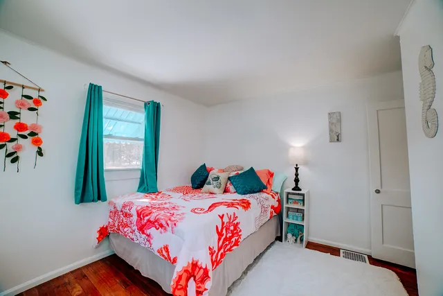 $79,900 | 122 West Harrison Avenue, Cissna Park, IL 60924