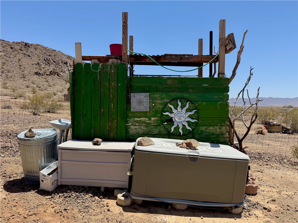 63398 Lakeview Road Joshua Tree, CA 92252 - Photo 14 of 36