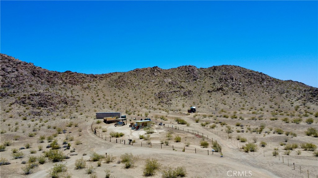 63398 Lakeview Road Joshua Tree, CA 92252 - Photo 18 of 36
