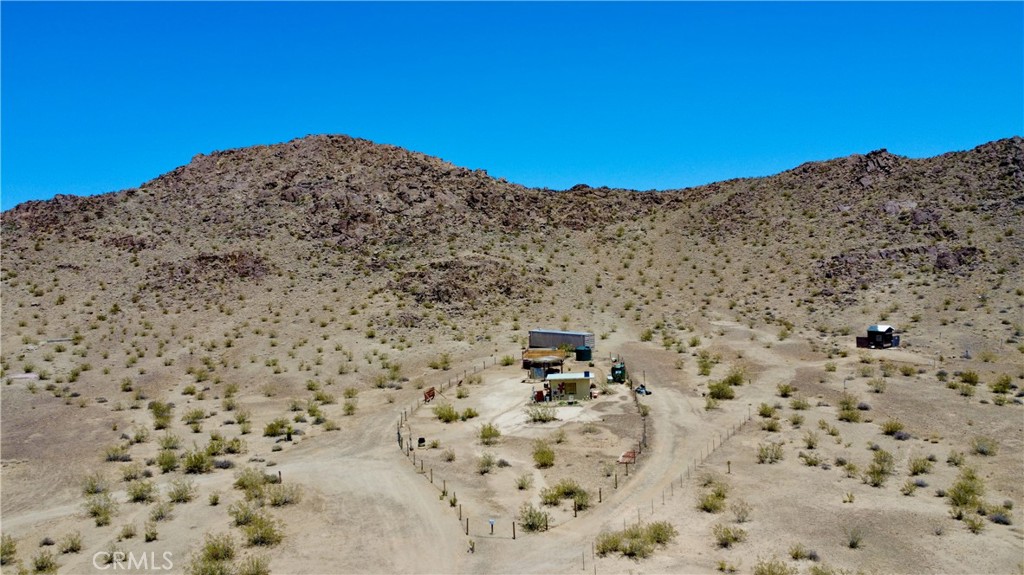 63398 Lakeview Road Joshua Tree, CA 92252 - Photo 23 of 36