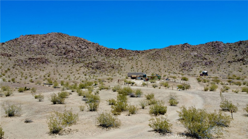 63398 Lakeview Road Joshua Tree, CA 92252 - Photo 24 of 36