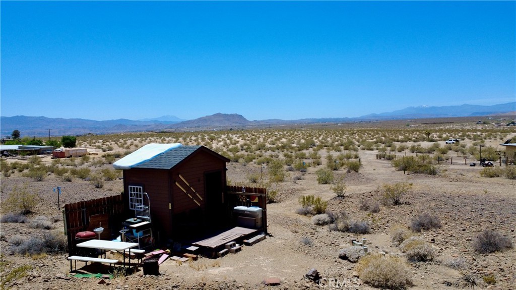 63398 Lakeview Road Joshua Tree, CA 92252 - Photo 32 of 36