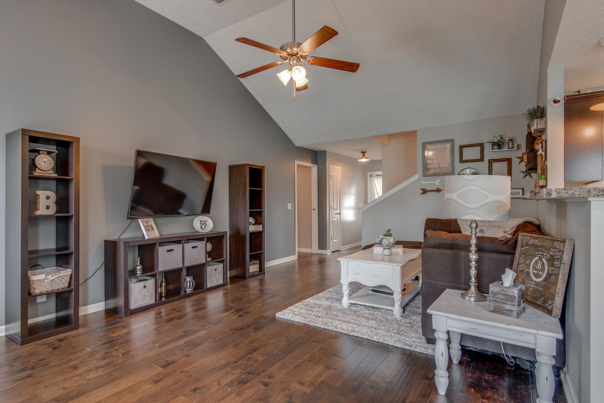 1629 Damascus Road Murfreesboro, TN 37128 - Photo 21 of 25 Living room.