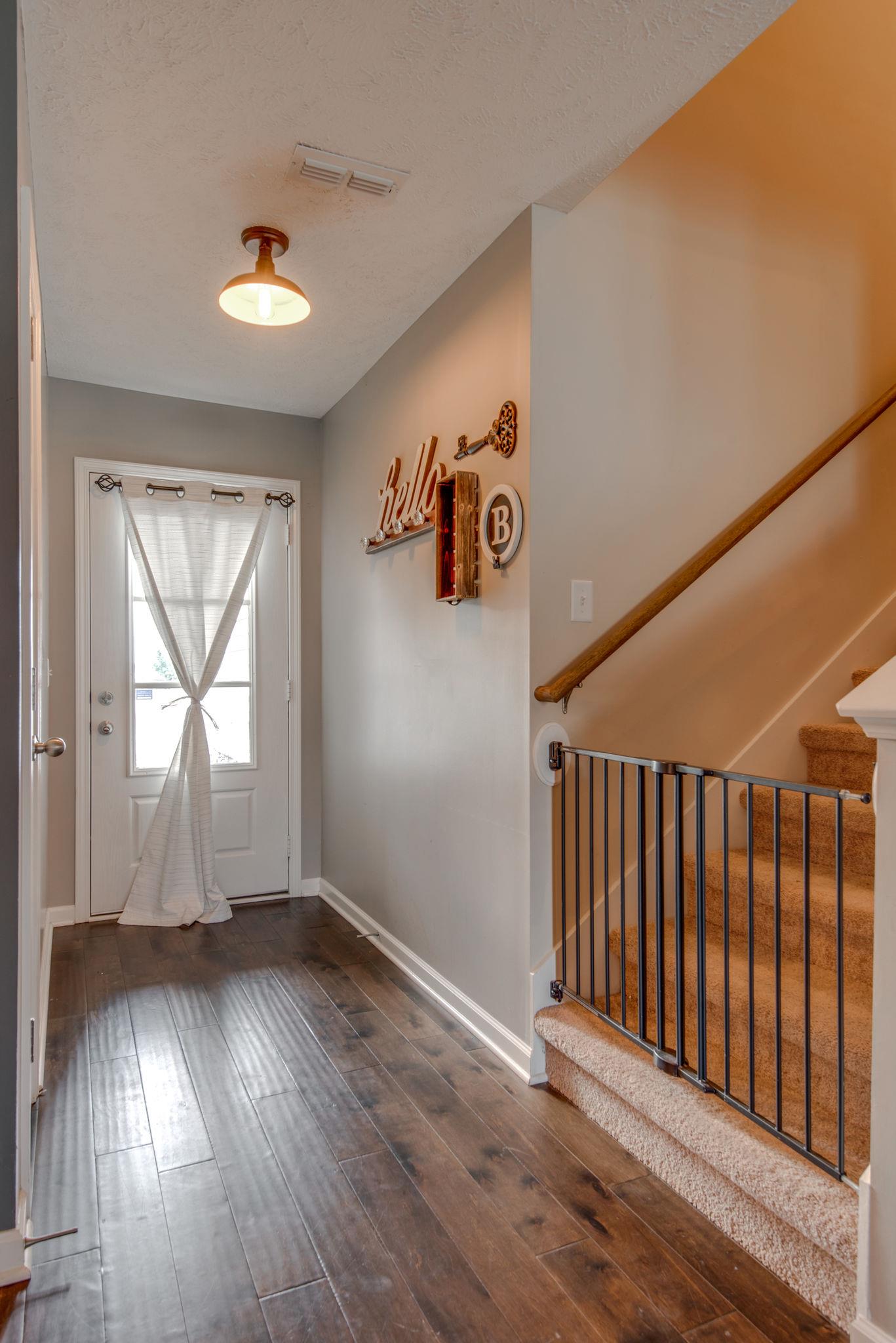 1629 Damascus Road Murfreesboro, TN 37128 - Photo 25 of 25 Looking toward front door.