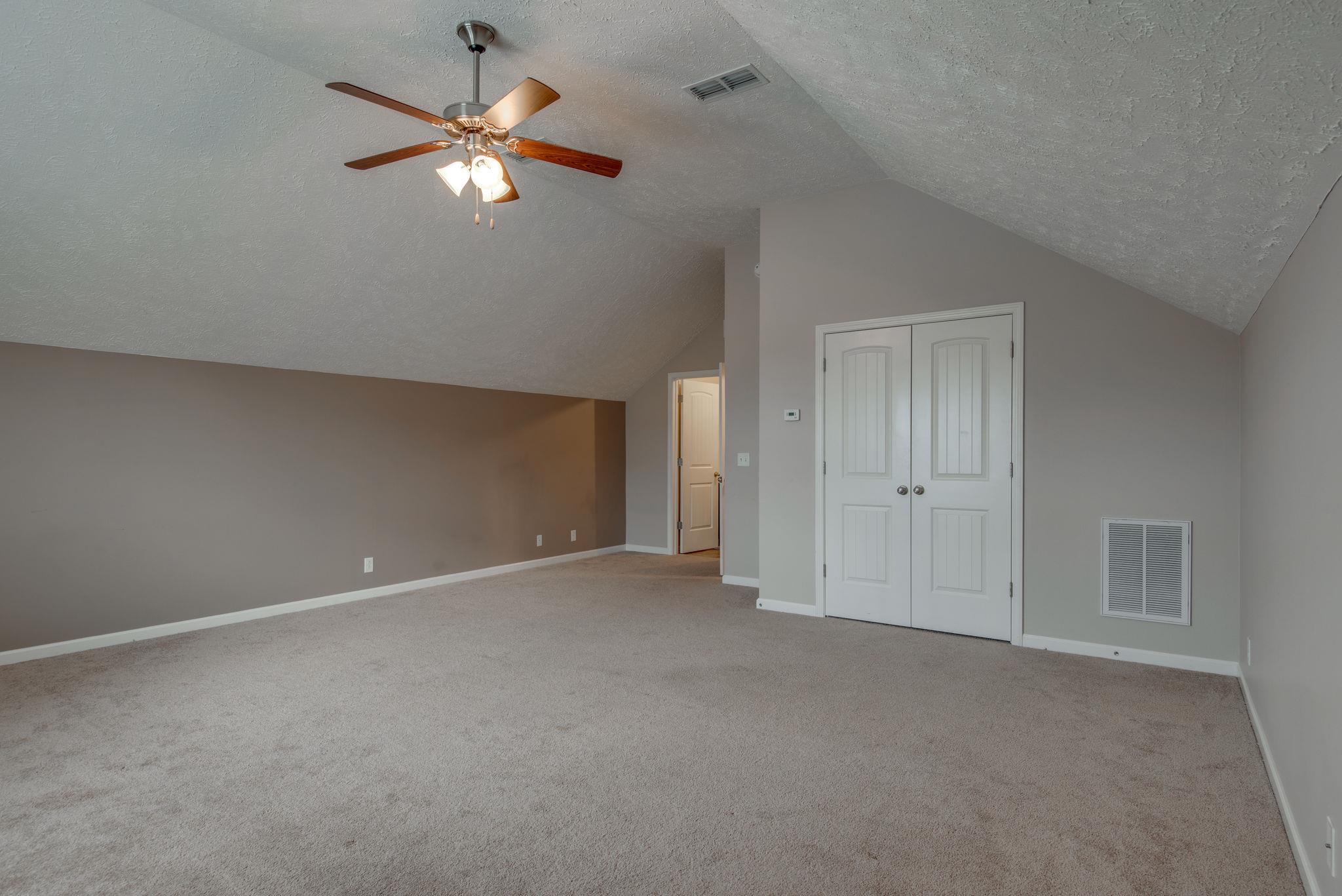 1629 Damascus Road Murfreesboro, TN 37128 - Photo 8 of 25 Bonus up with full bathroom.