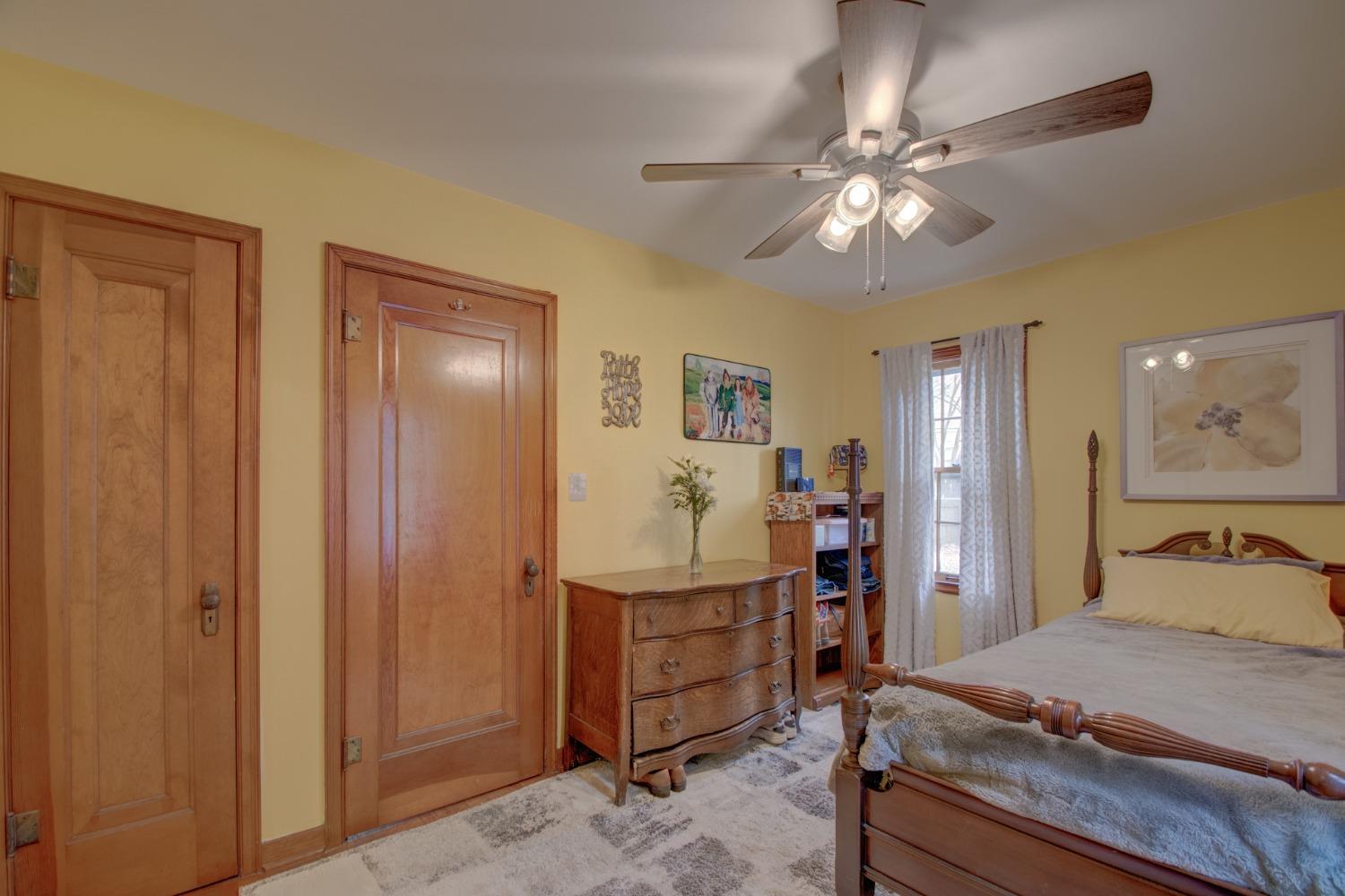 412 North Rensselaer Street Griffith, IN 46319 - Photo 12 of 18 1500x1000