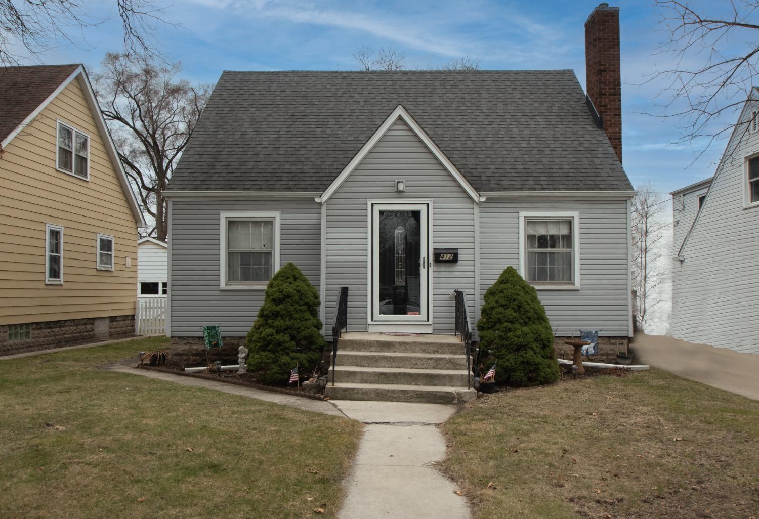 412 North Rensselaer Street Griffith, IN 46319 - Photo 2 of 18 1500x1026