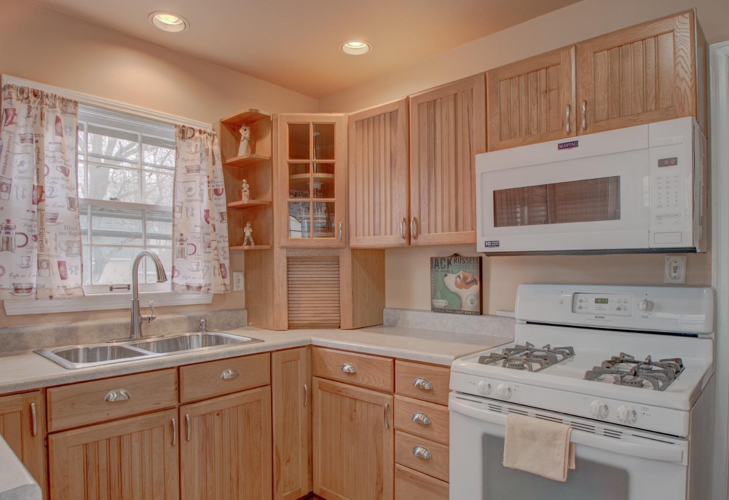 412 North Rensselaer Street Griffith, IN 46319 - Photo 10 of 18 1500x1030