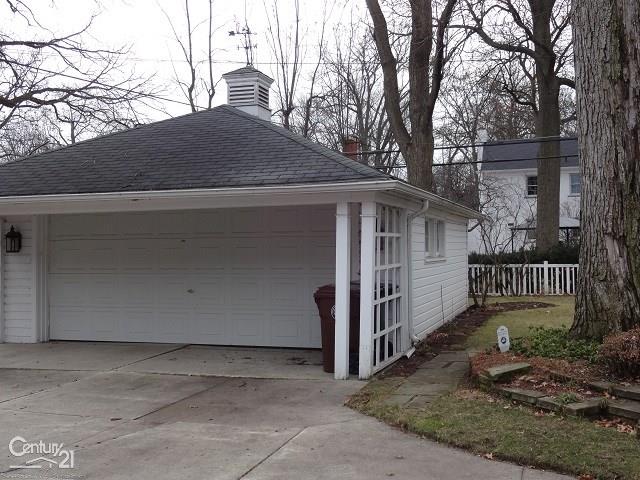 1827 Littlestone Road Grosse Pointe Woods, MI 48236 - Photo 22 of 24