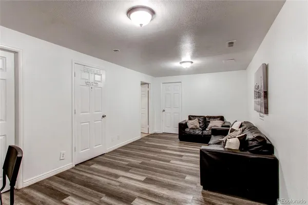 $1,075,000 | 14200 East 22nd Place, Aurora, CO 80011