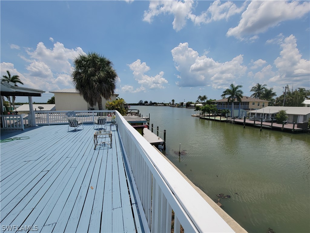 2598 Second Street Matlacha, FL 33993 - Photo 10 of 20 Gallery Image 10