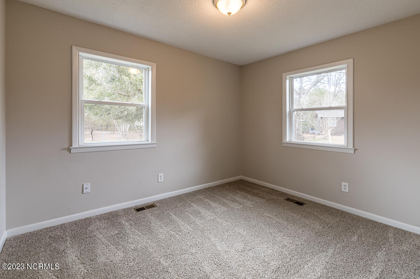 725 Dennis Road Jacksonville, NC 28546 - Photo 23 of 34 dennis-23