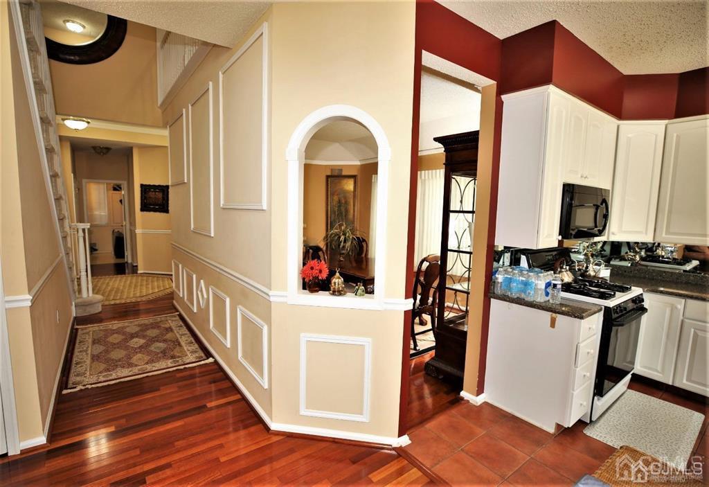 49 Harwood Road Monroe Township, NJ 08831 - Photo 23 of 73