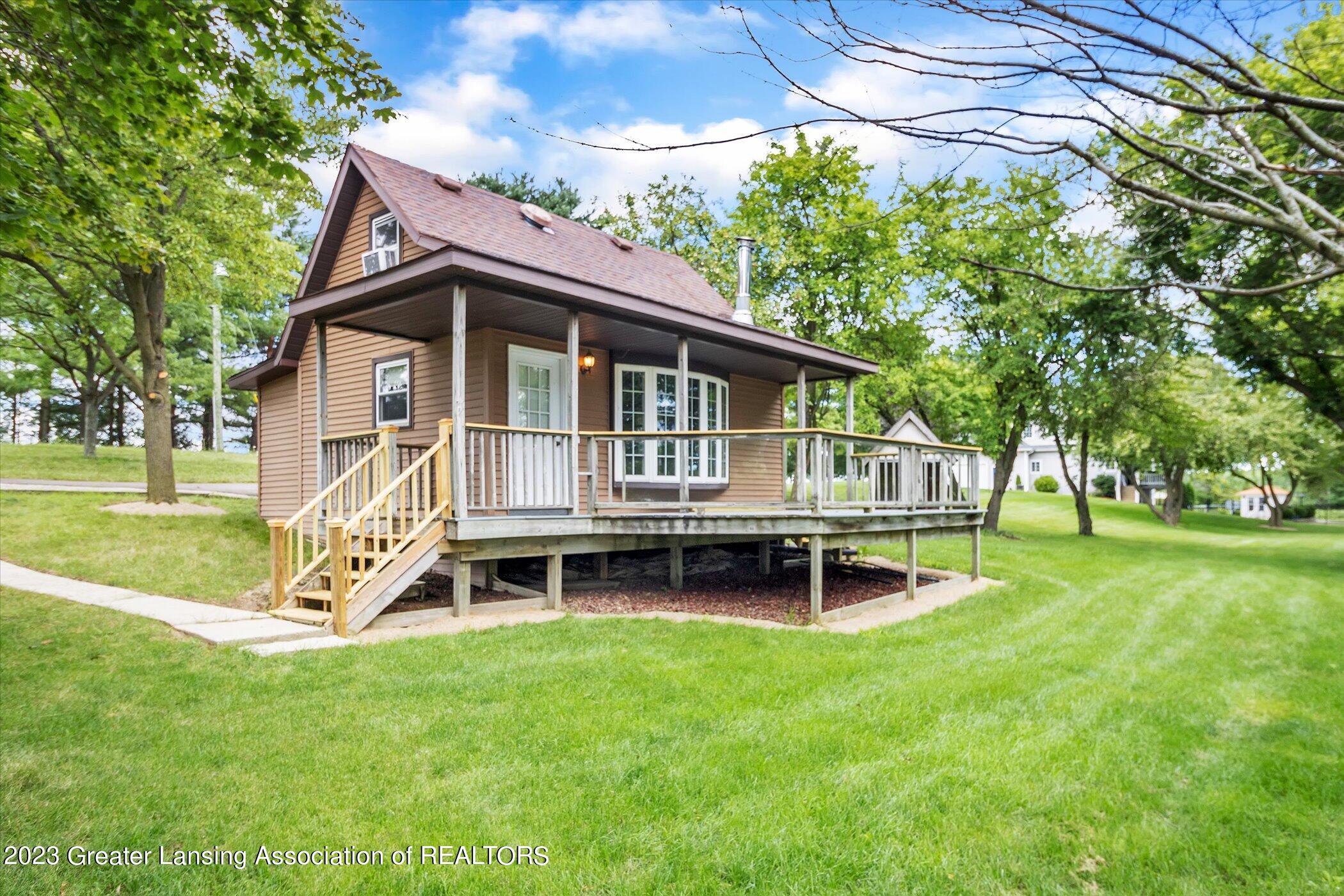 10555 South Wright Road Eagle, MI 48822 - Photo 89 of 126 090-10555-S-Wright-Rd-WindowStill-Real-E