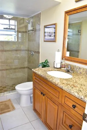 $79,990 | 9801 Sunrise Lakes Boulevard, Unit 301, Sunrise, FL 33322