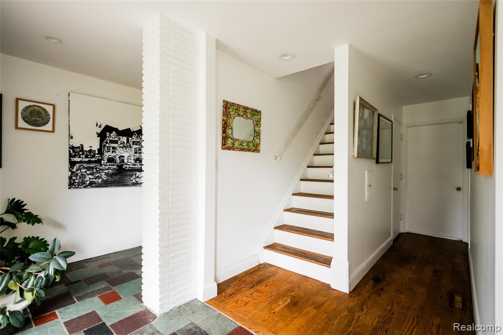 600 Middlesex Road Grosse Pointe Park, MI 48230 - Photo 5 of 43