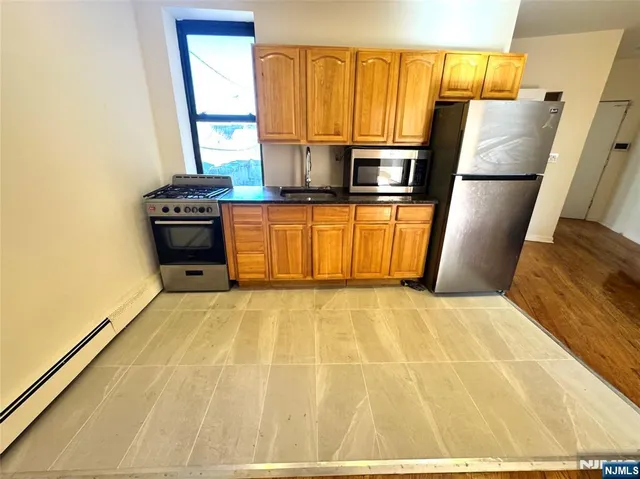 $2,300 | 1 State Street, Unit 1A, Hackensack, NJ 07601