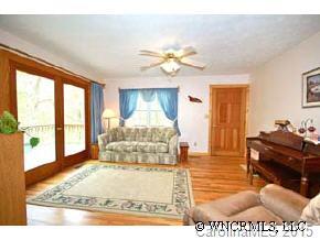 39 New Valley Road Swannanoa, NC 28778 - Photo 6 of 9 Gallery Image 6