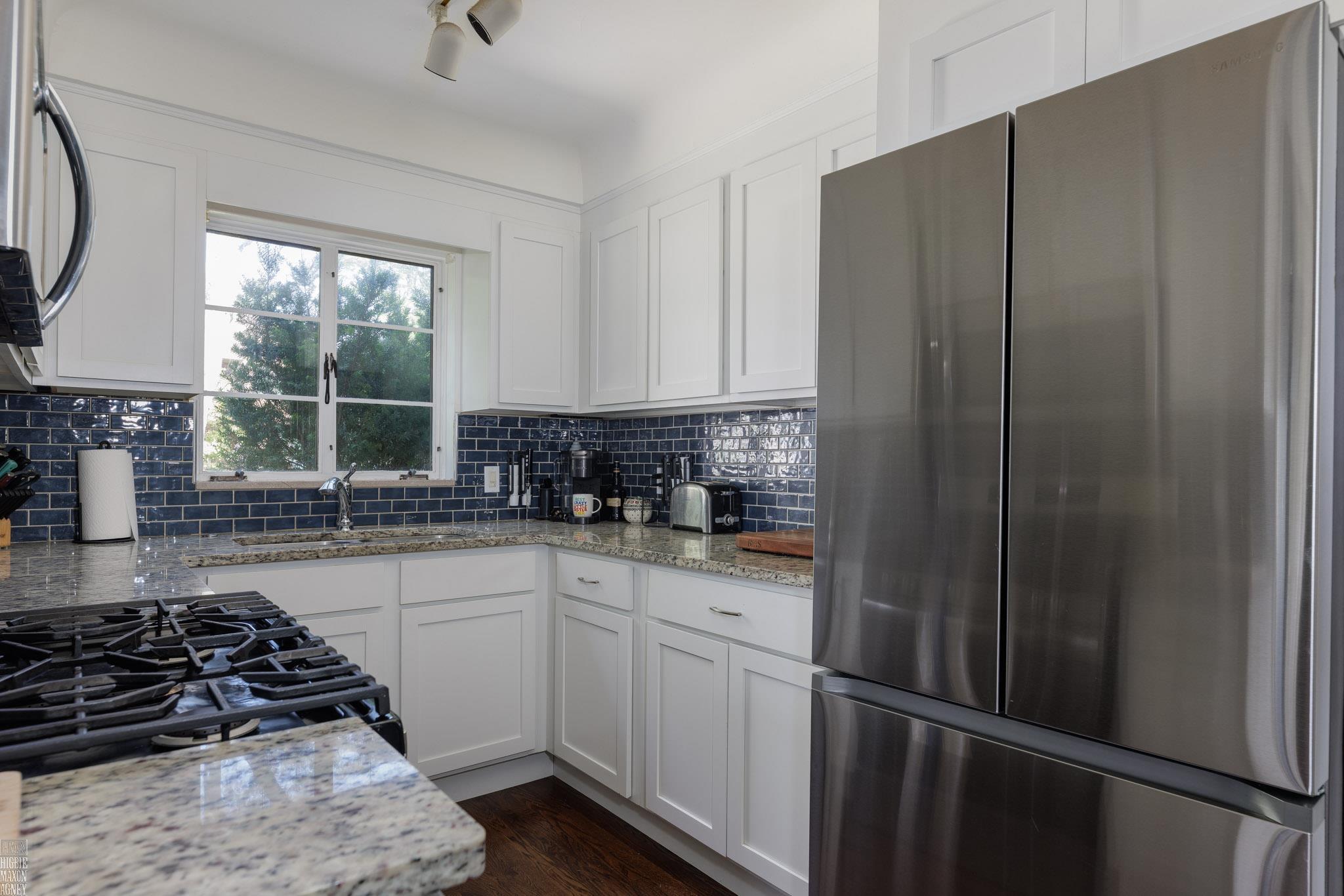 675 Fisher Road Grosse Pointe, MI 48230 - Photo 13 of 51