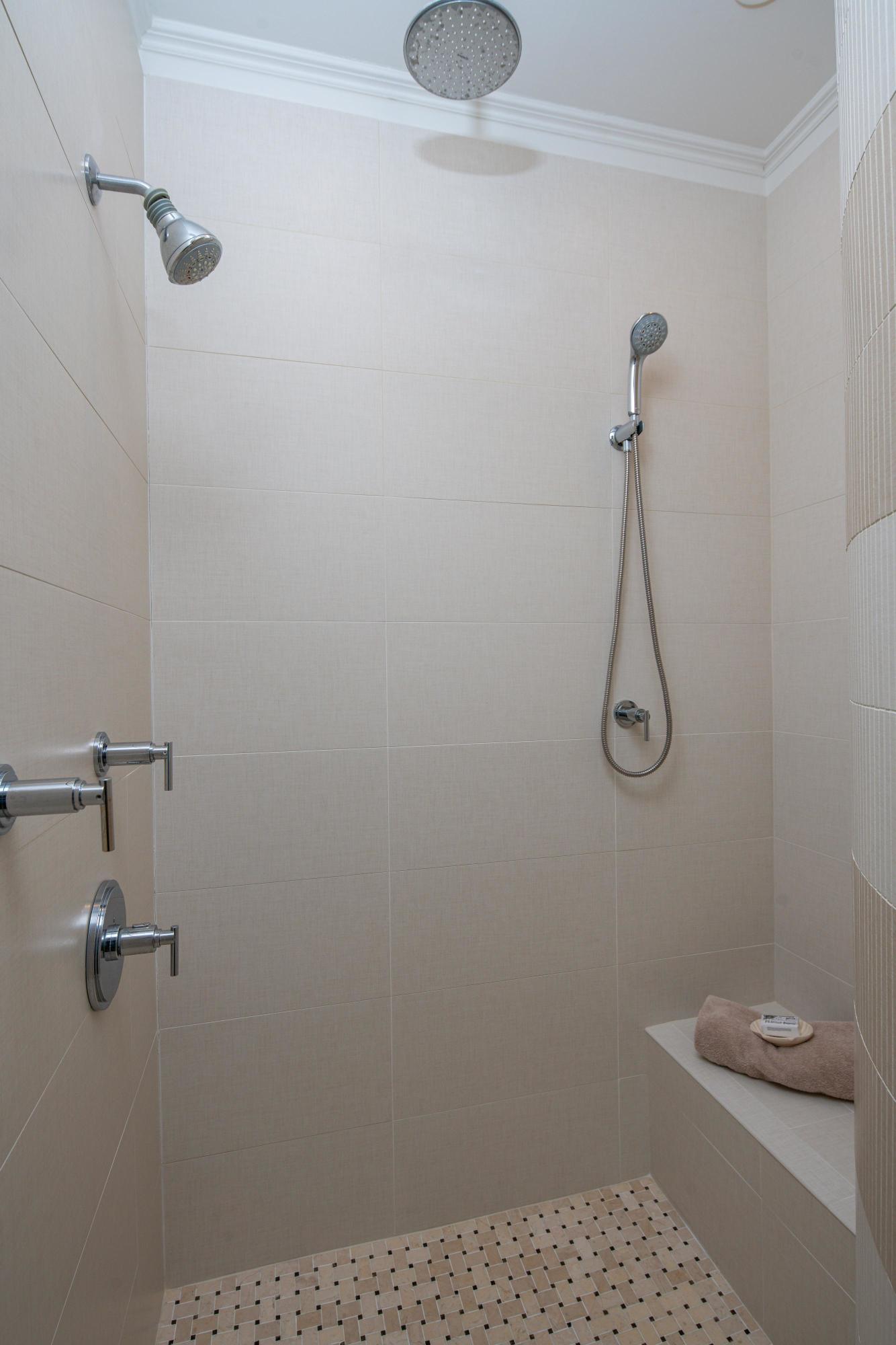 16 Edenton Road Mount Pleasant, SC 29464 - Photo 14 of 55 Master Shower