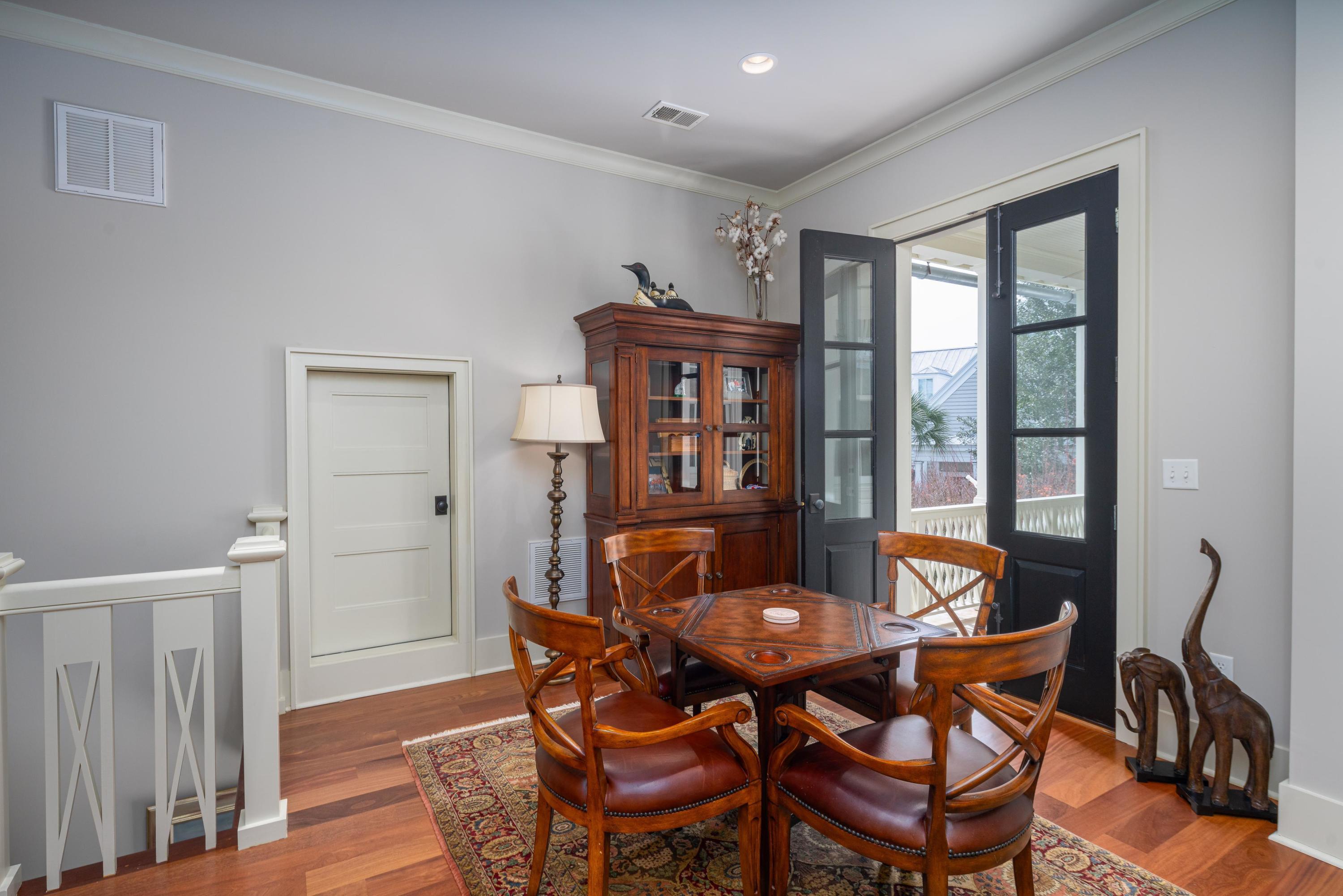 16 Edenton Road Mount Pleasant, SC 29464 - Photo 23 of 55 Upstairs Lounge Area