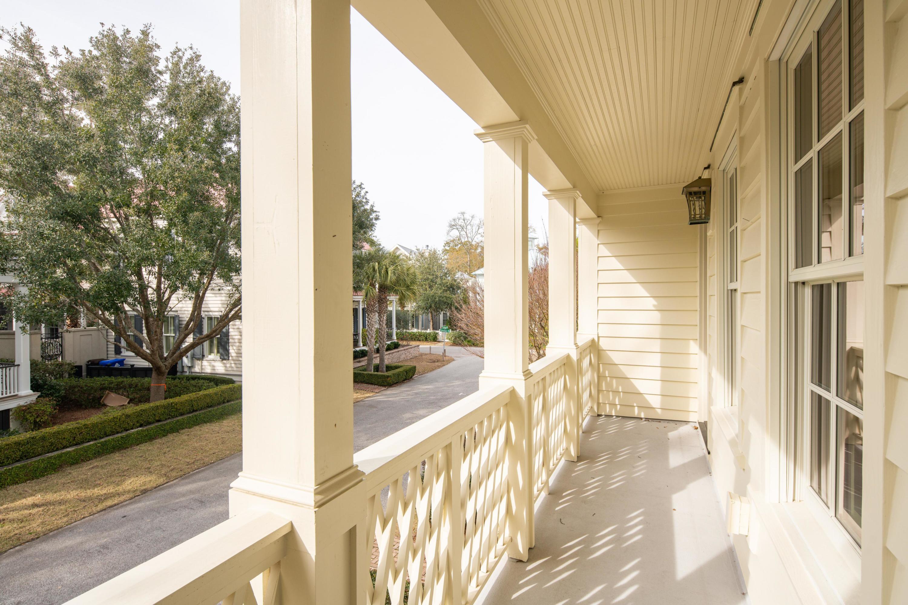 16 Edenton Road Mount Pleasant, SC 29464 - Photo 43 of 55 Carriage House Balcony