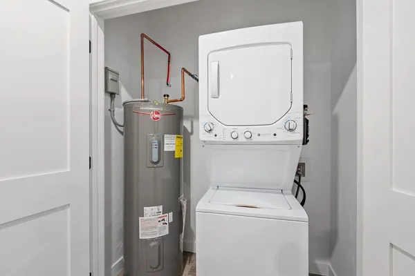 $2,100 | 631 Franklin Street, Unit 209, Worcester, MA 01604