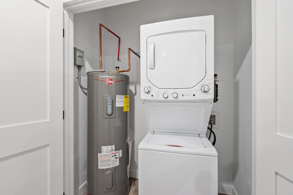 631 Franklin Street, Unit 209 Worcester, MA 01604 - Photo 19 of 42 a utility room with dryer and washer