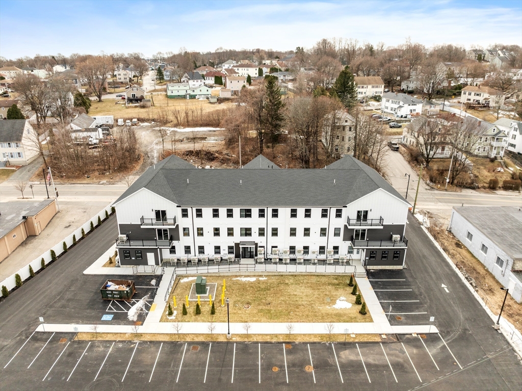 631 Franklin Street, Unit 209 Worcester, MA 01604 - Photo 2 of 42 a view of a city