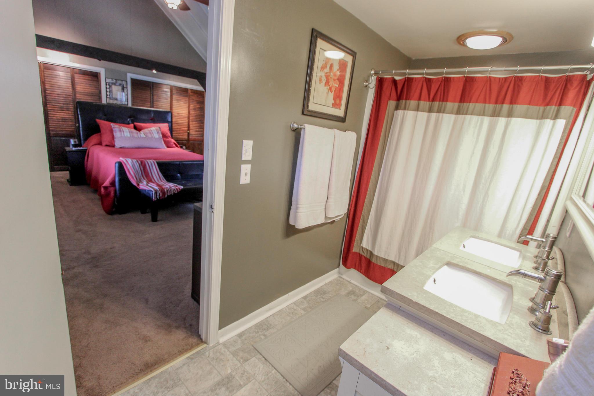 15032 Rolling Ridge Road Haymarket, VA 20169 - Photo 15 of 30 Bath (Master)