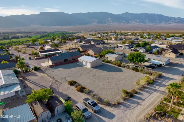 $460,000 | 645 North Ironwood Avenue, Littlefield, AZ 86432