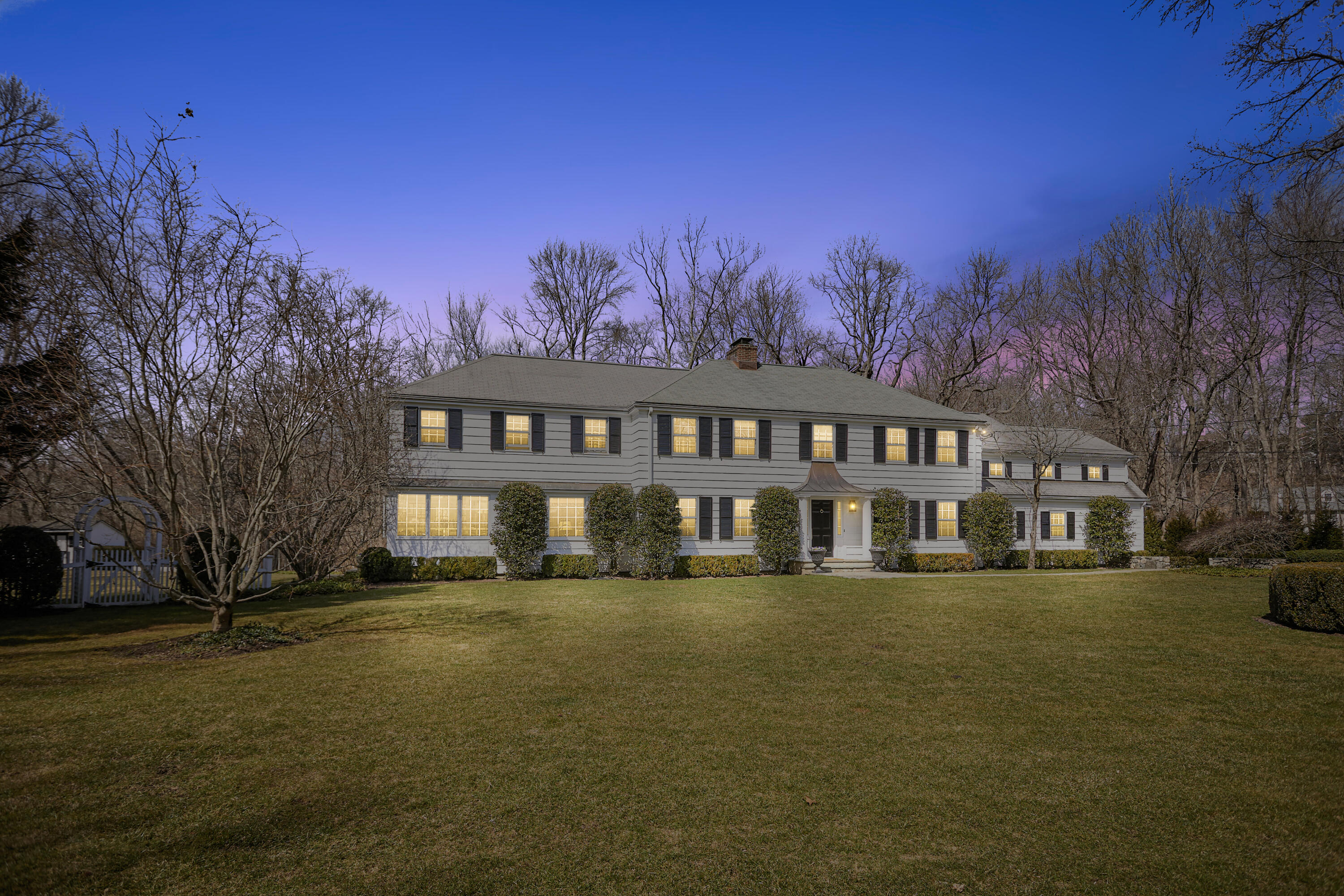 5 Driftway Lane Darien, CT 06820 - Photo 6 of 46 a view of a building with a yard