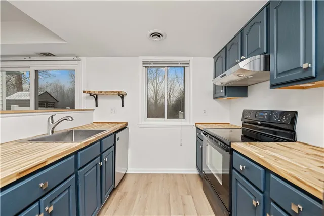 $1,900 | 154 Norwich Drive, Ogden, NY 14624